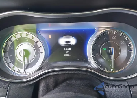 2020 Chrysler 300 Touring из США, поврежденный, VIN 2C3CCAAG5LH230126